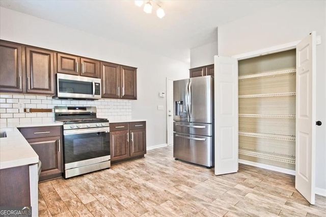 930 Millrace Way, Sugar Hill, GA 30518
