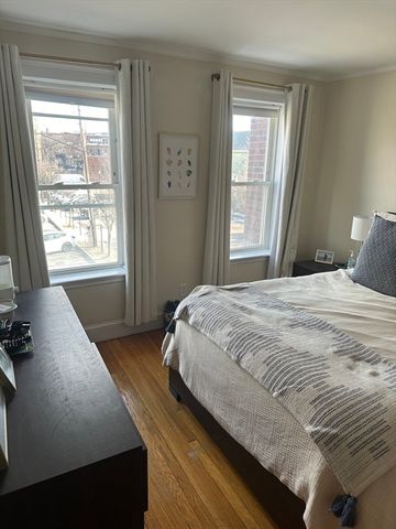 38 Day 25, Somerville, MA 02144