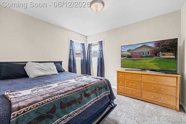 18525 Hinton Street, Riverview, MI 48193