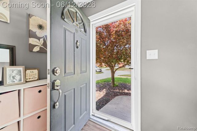 18525 Hinton Street, Riverview, MI 48193
