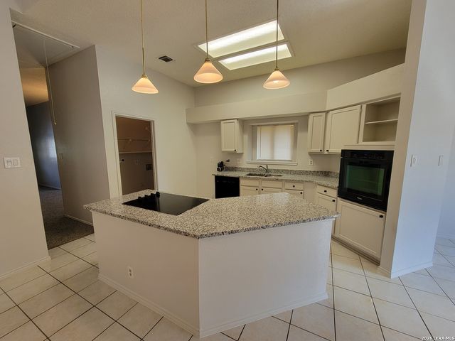9615 Silver Moon, San Antonio, TX 78254