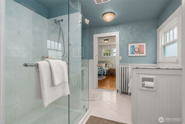 5241 16th Avenue NE, Seattle, WA 98105