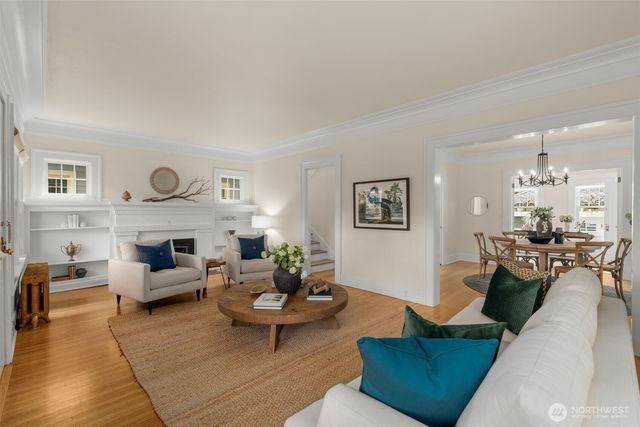 5241 16th Avenue NE, Seattle, WA 98105