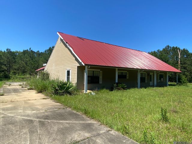 8945 Peterson Rd, St Francisville, LA 70775