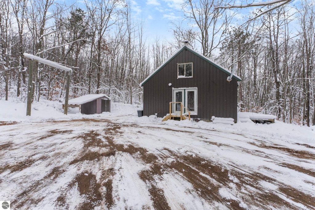 Image 2 of property listing at 00 W Falmouth Road, Cadillac, MI 49601