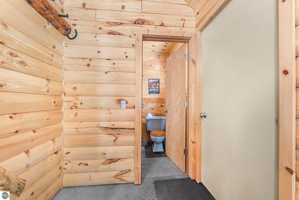 Image 27 of property listing at 00 W Falmouth Road, Cadillac, MI 49601