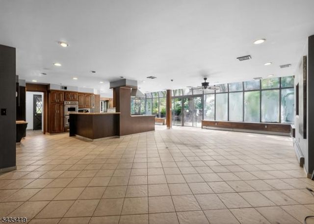 1410 Raritan Rd, Scotch Plains Twp., NJ 07076