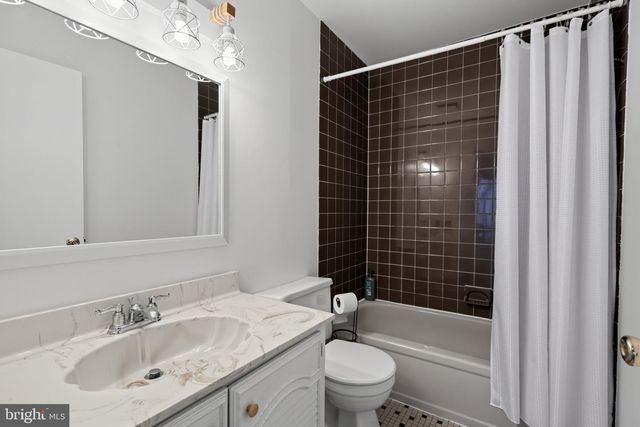 6505 SENATOR LN, Bensalem, PA 19020