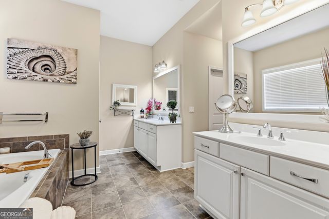 335 Park Haven Lane, Tyrone, GA 30290