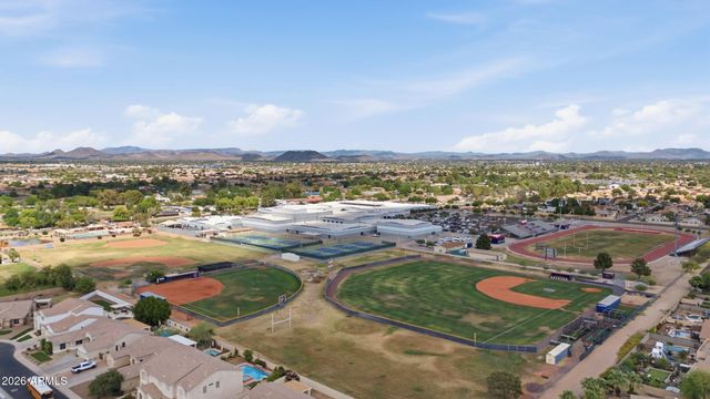 7462 W PORT AU PRINCE Lane, Peoria, AZ 85381