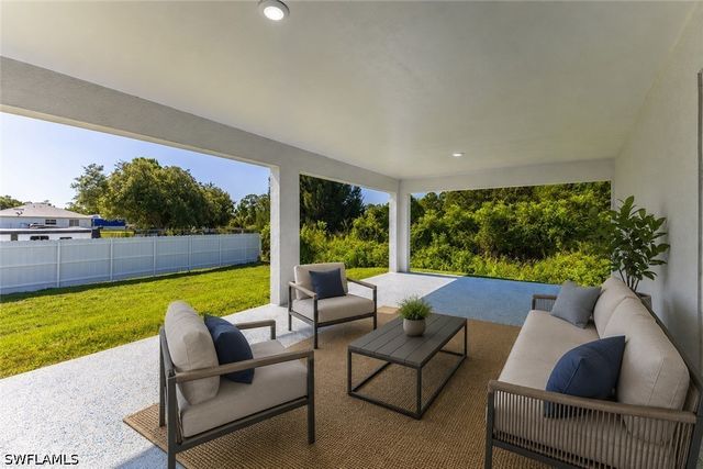 1962 Leghorn ST, Lehigh Acres, FL 33972