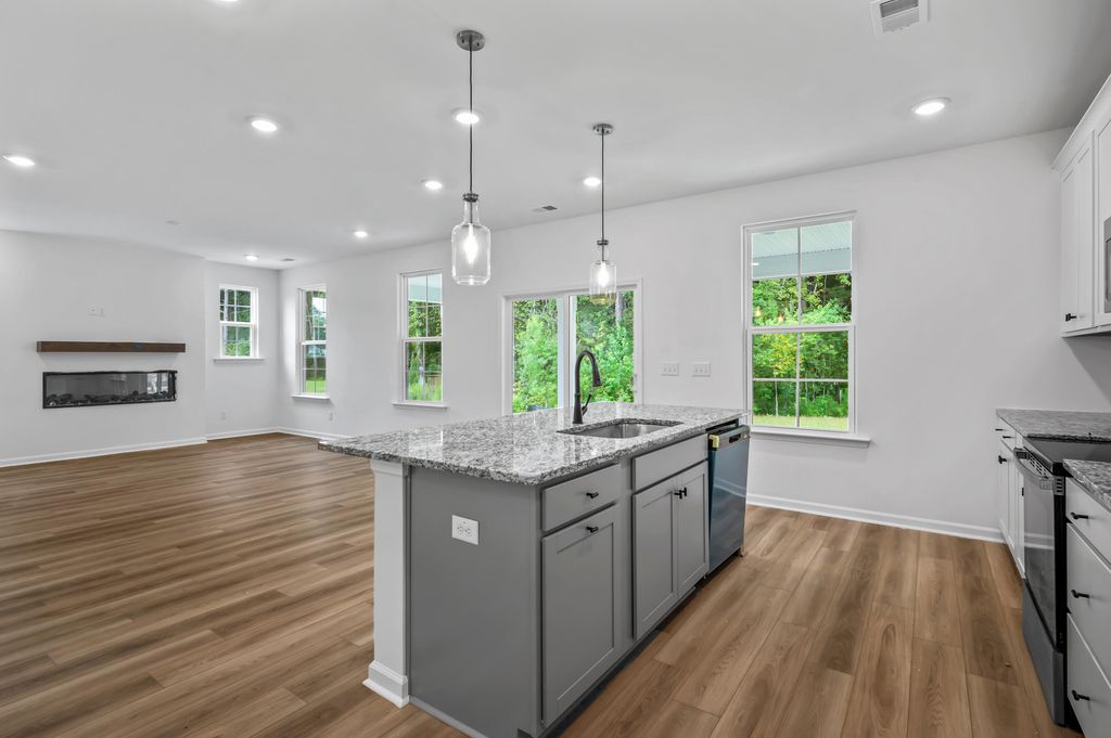 Image 4 of property listing at Tbd Rebel Kat Court, James Island, SC 29412