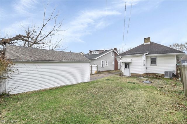 7510 Manhattan Avenue, Parma, OH 44129