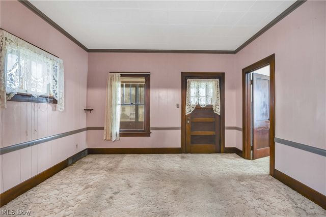 7510 Manhattan Avenue, Parma, OH 44129