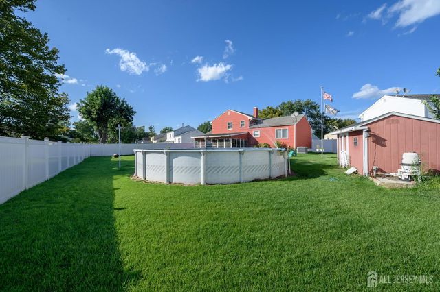 71 Aberdeen Avenue, Iselin, NJ 08830