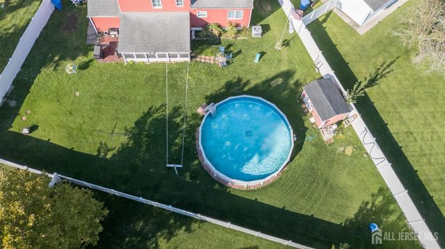 71 Aberdeen Avenue, Iselin, NJ 08830
