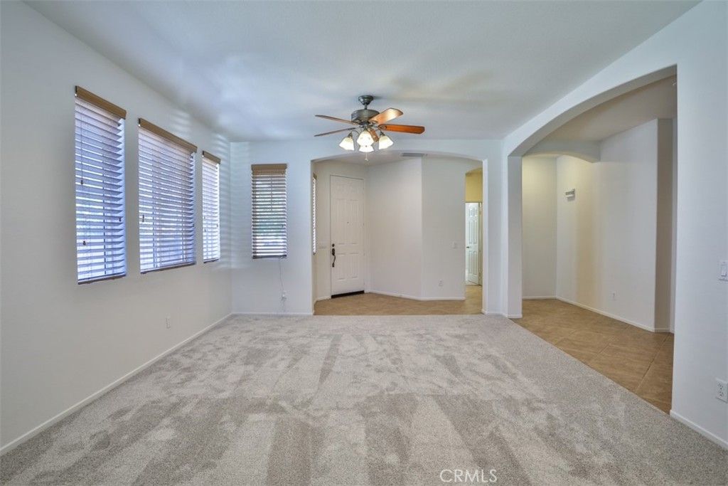 Image 14 of property listing at 36695 Fontaine Street, Winchester, CA 92596