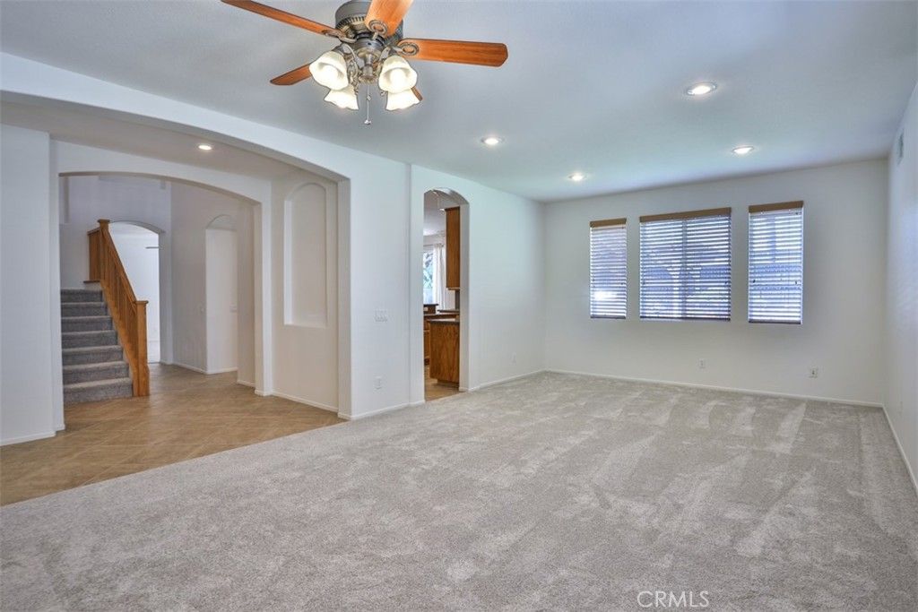 Image 16 of property listing at 36695 Fontaine Street, Winchester, CA 92596