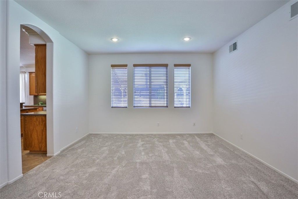 Image 17 of property listing at 36695 Fontaine Street, Winchester, CA 92596