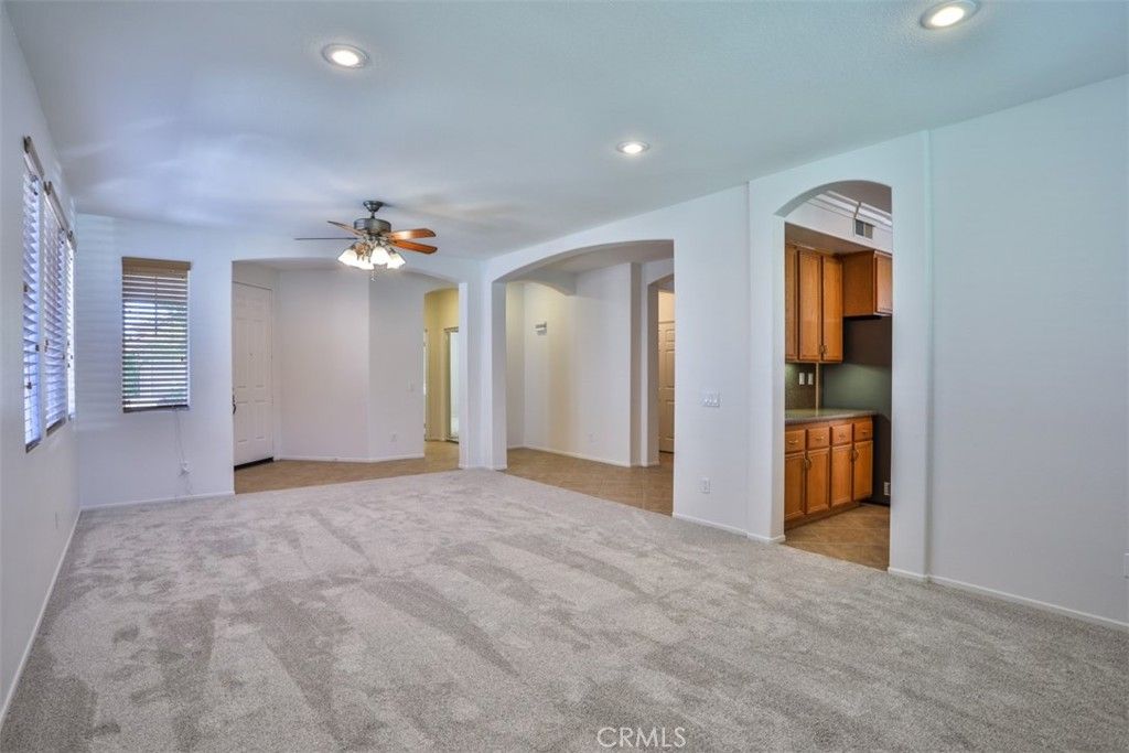 Image 18 of property listing at 36695 Fontaine Street, Winchester, CA 92596