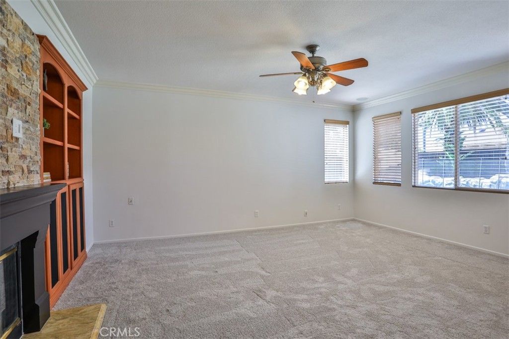 Image 22 of property listing at 36695 Fontaine Street, Winchester, CA 92596