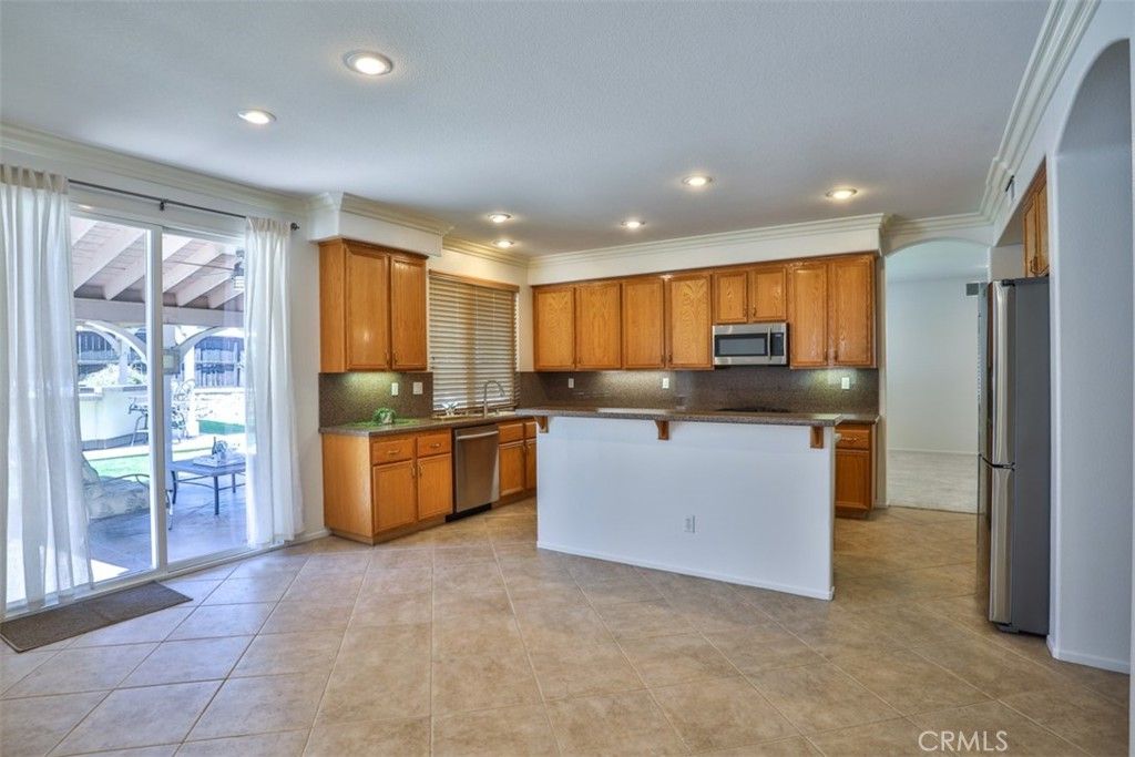 Image 24 of property listing at 36695 Fontaine Street, Winchester, CA 92596