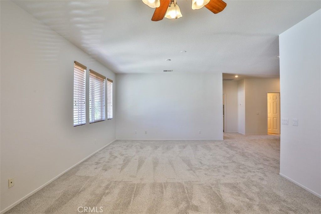 Image 32 of property listing at 36695 Fontaine Street, Winchester, CA 92596