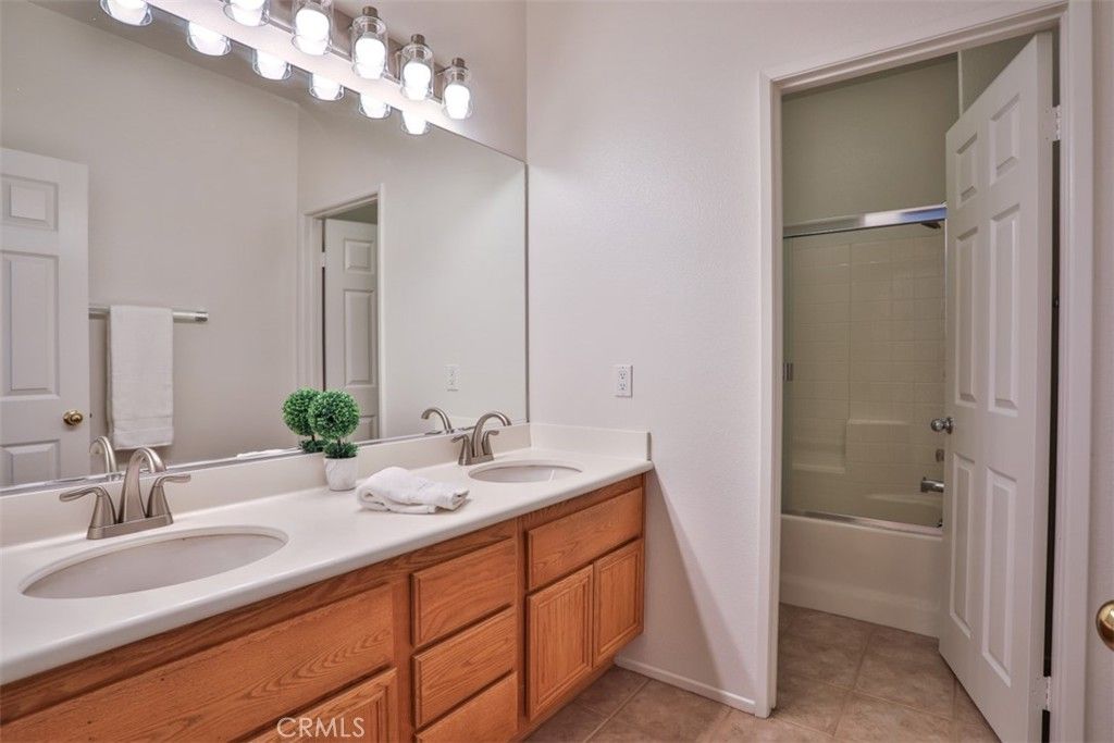 Image 48 of property listing at 36695 Fontaine Street, Winchester, CA 92596