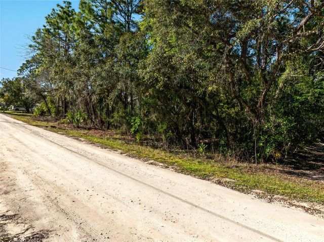 9003 GLENARM WAY, Weeki Wachee, FL 34613