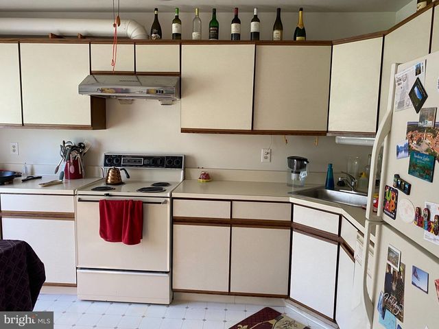 1205 CHESTERWOOD CT, Marlton, NJ 08053