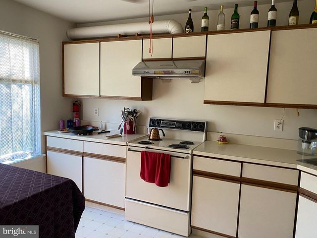 1205 CHESTERWOOD CT, Marlton, NJ 08053