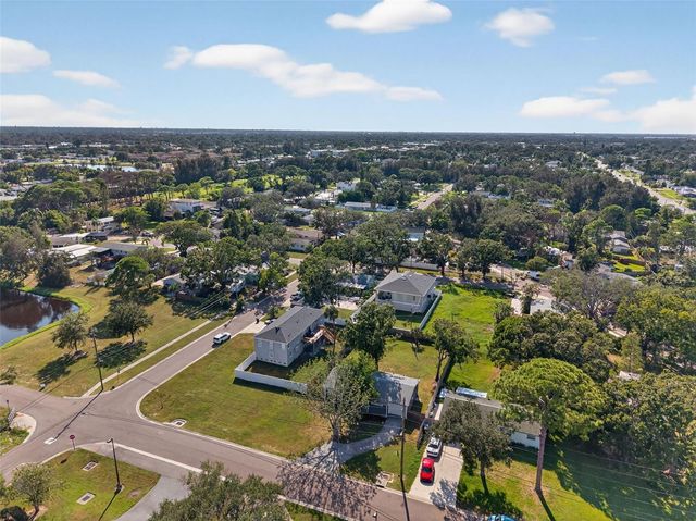 8110 MACOMA DRIVE NE, St Petersburg, FL 33702