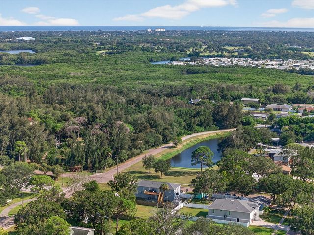 8110 MACOMA DRIVE NE, St Petersburg, FL 33702