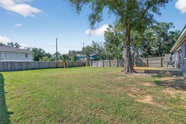 8110 MACOMA DRIVE NE, St Petersburg, FL 33702