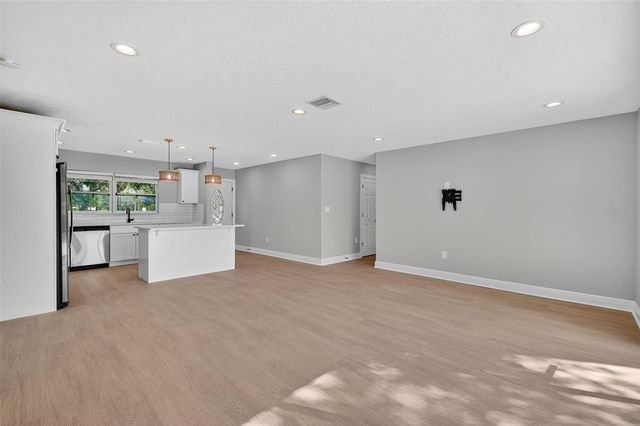 8110 MACOMA DRIVE NE, St Petersburg, FL 33702