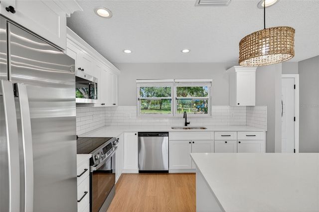 8110 MACOMA DRIVE NE, St Petersburg, FL 33702