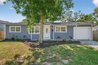 8110 MACOMA DRIVE NE, St Petersburg, FL 33702