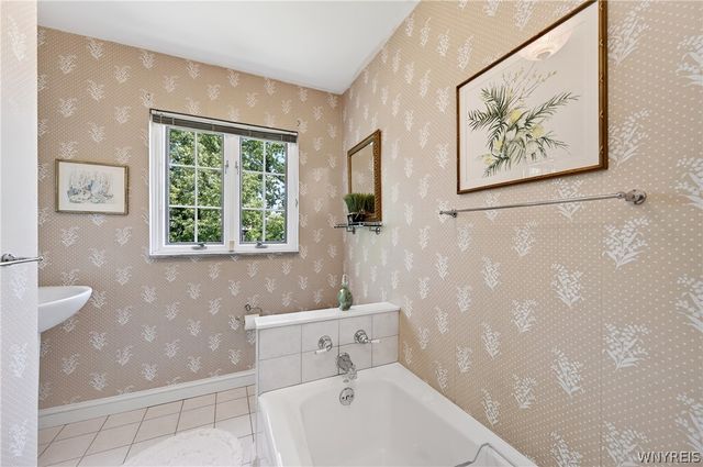 30 Hallam Road, Buffalo, NY 14216