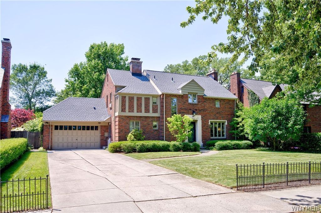 30 Hallam Road, Buffalo, NY 14216