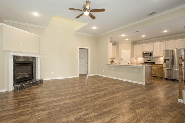 2705 College Avenue, Fort Worth, TX 76110