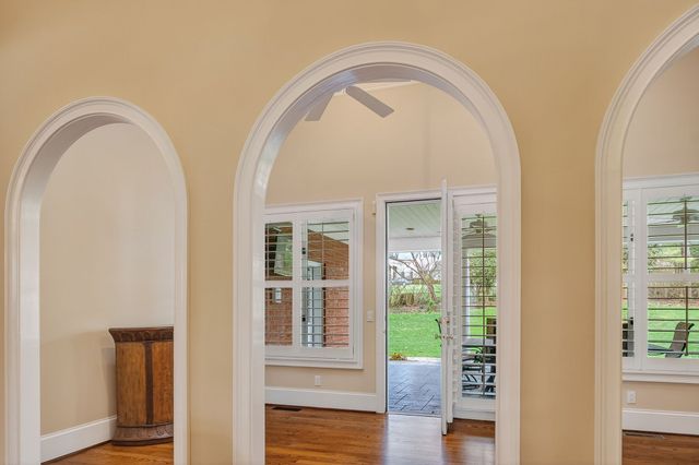 811 N Maple Ave, Cookeville, TN 38501