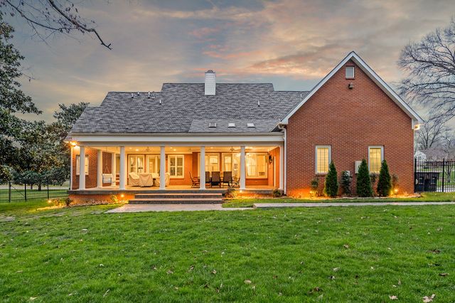 811 N Maple Ave, Cookeville, TN 38501