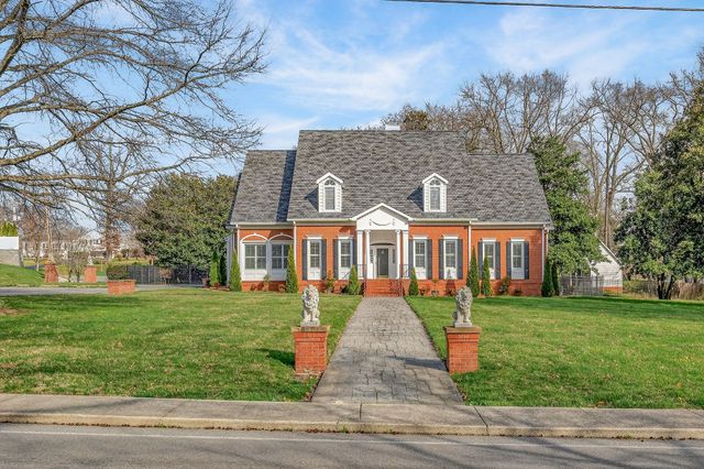 811 N Maple Ave, Cookeville, TN 38501