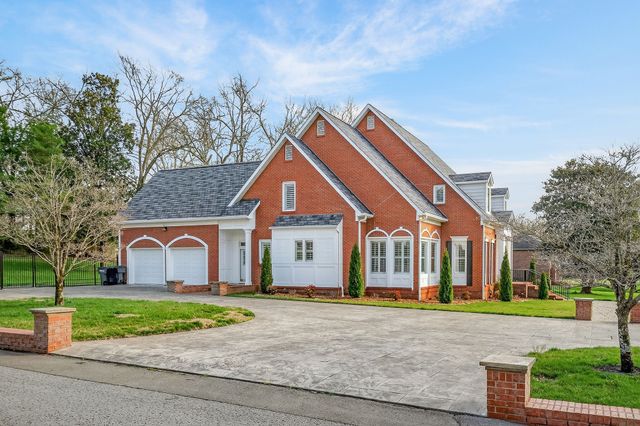 811 N Maple Ave, Cookeville, TN 38501