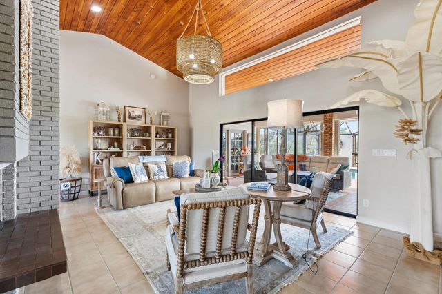 427 Glenbrook Drive, Atlantis, FL 33462