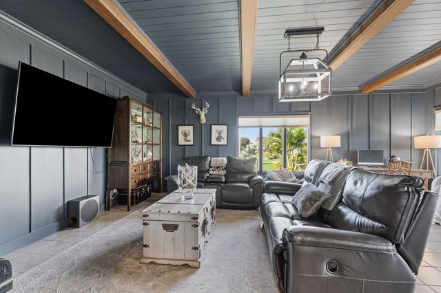 427 Glenbrook Drive, Atlantis, FL 33462