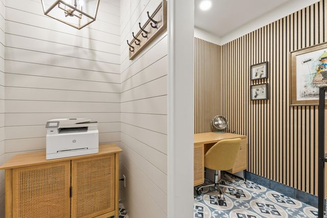 427 Glenbrook Drive, Atlantis, FL 33462