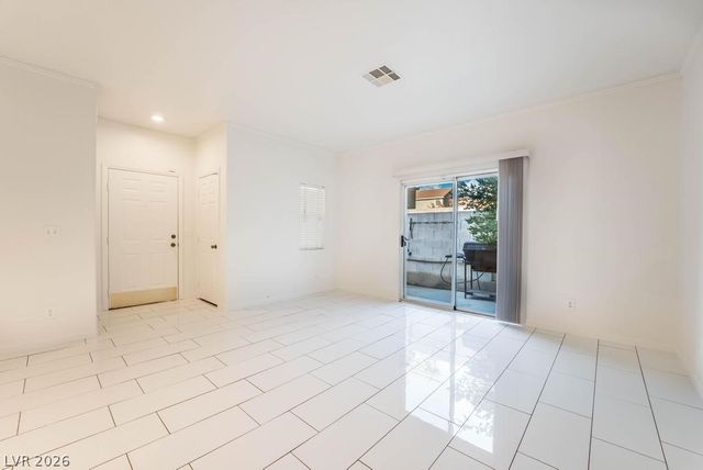 1453 Morro Creek Street, Las Vegas, NV 89128