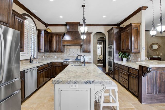 145 Abby Gail Dr, Longview, TX 75605