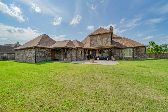 145 Abby Gail Dr, Longview, TX 75605